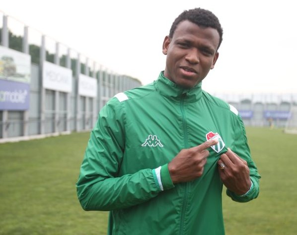 Shehu; Kimse memnun değil