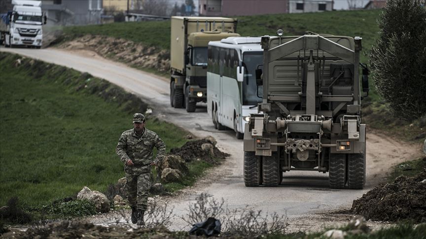 Suriye sınırında askeri hareketlilik sürüyor