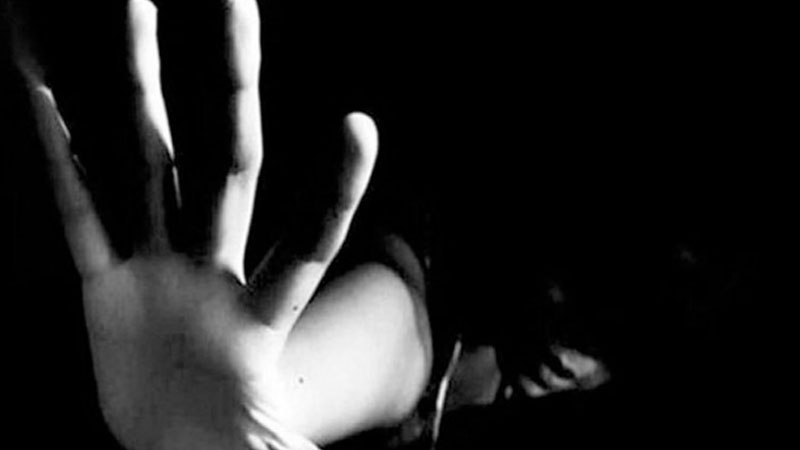 Bursa’da mide bulandıran olay! 12 yaşındaki 2 kız çocuğunu… Bursa’da mide bulandıran olay! 12 yaşındaki 2 kız çocuğunu…