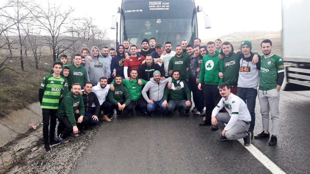 Taraftar yollara düştü!