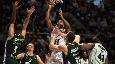 Yenildi ama çeyrek finalde!