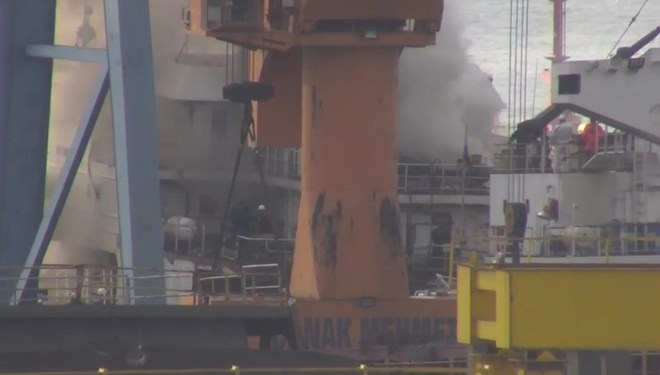 Tuzla’da gemi yangını Tuzla’da gemi yangını