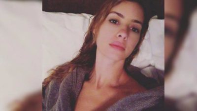 14 Şubat’ı üstsüz fotoğraf paylaşarak kutladı!