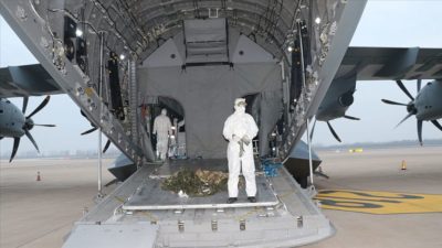 Wuhan’dan tahliye edilenler Türkiye yolunda!