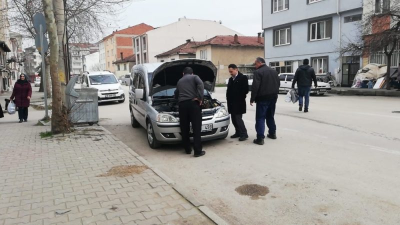 Yeni aldığı arabası kül oluyordu