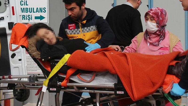 Liseli genç kız bıçağı karnına sapladı