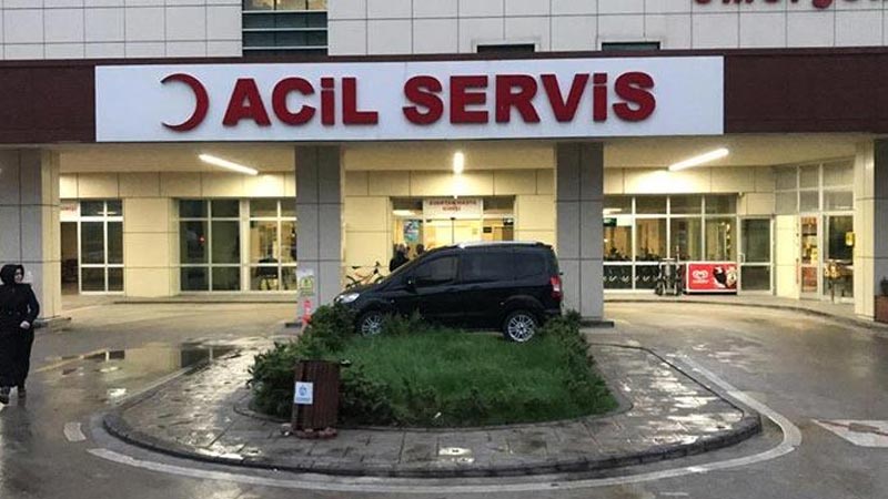 Fabrikada yemek sonrası rahatsızlanan 66 işçi hastaneye kaldırıldı