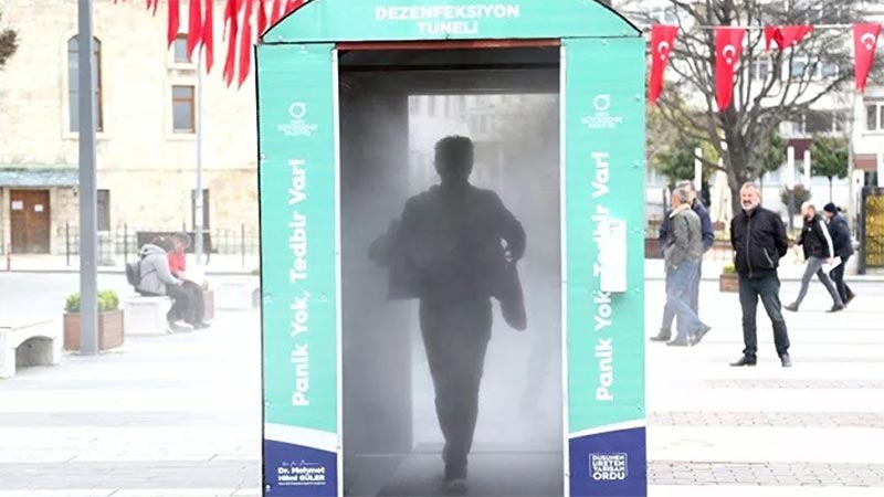 ‘Dezenfeksiyon tüneli’ yaptılar ‘Dezenfeksiyon tüneli’ yaptılar