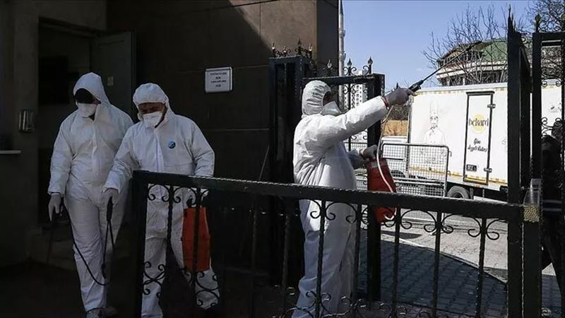 Karantina kurallarına uymadılar! İlk ceza kesildi