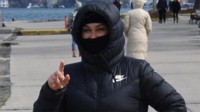 Hülya Avşar: Sokağa çıkmakta fayda var