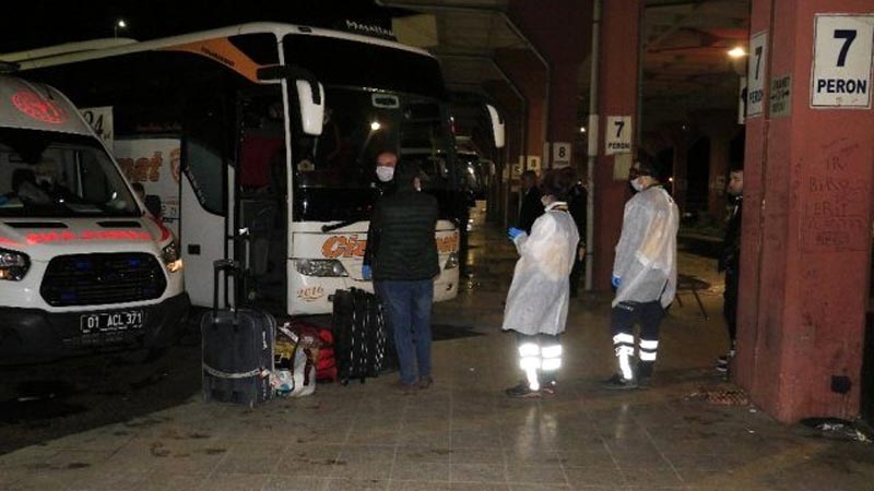 Yolcu otobüsündeki 3 kişi koronavirüs şüphesiyle apar topar karantinaya alındı