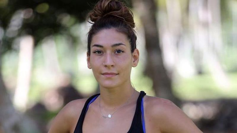 Survivor Berna Canbeldek’ten iç çamaşırlı karantina pozu! Survivor Berna Canbeldek’ten iç çamaşırlı karantina pozu!