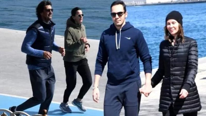 ‘Evde kal’ çağrısına uymayan eski eşler pişti oldu ‘Evde kal’ çağrısına uymayan eski eşler pişti oldu