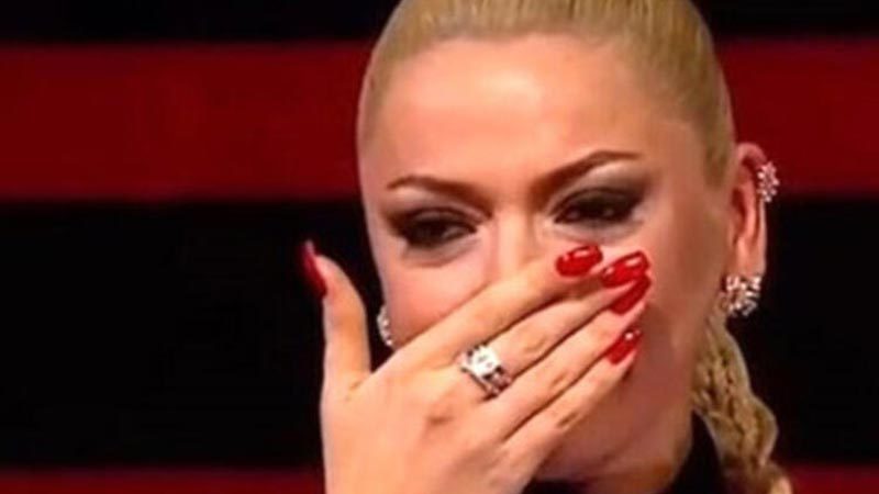 Şarkıcı Hadise, sosyal medya hesabından yaptığı paylaşım ile 'ikinci anne'
