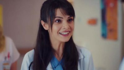 Mucize Doktor’un Nazlı’sı Sinem Ünsal’ın sevgilisi de oyuncu çıktı