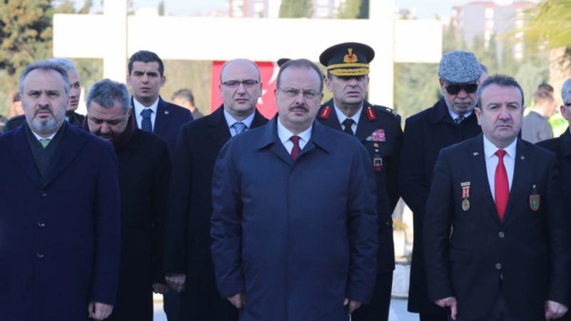 Bursa'da, Şehitleri Anma Günü ve Çanakkale Deniz Zaferi'nin 105'inci yıl