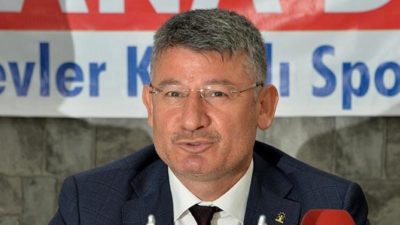 Corona virüsü yendi, ‘evde kalın’ dedi