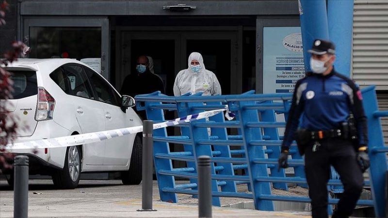 İspanya'da yeni tip koronavirüs (Kovid-19) salgını nedeniyle hayatını kaybedenlerin sayısı