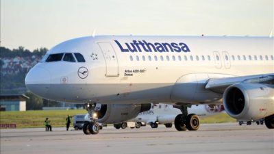 Dev şirket koronavirüs nedeniyle 23 bin uçuşunu iptal ediyor