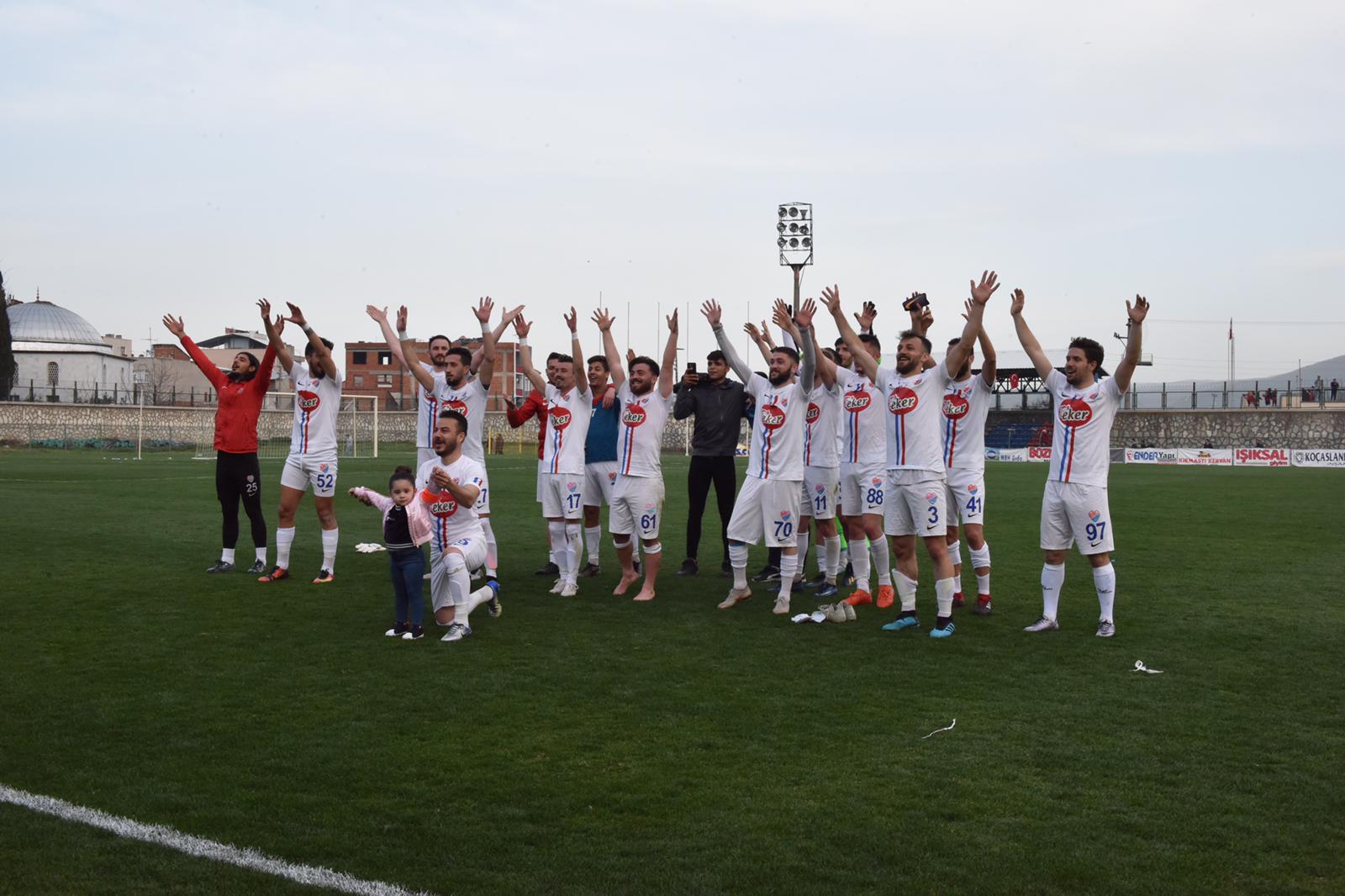 Paşa şampiyonluğu garantiledi