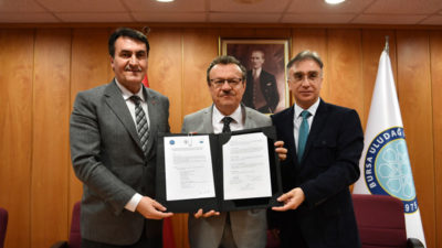 Sokak hayvanlarına 24 saat tedavi imkanı