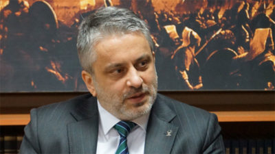 AK Parti’de kongre takvimi işliyor