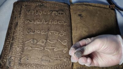 1 milyon dolara satmaya çalışırken yakalandılar