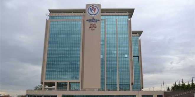 Bakan açıklamıştı… İşte tek tek ertelenen organizasyonlar