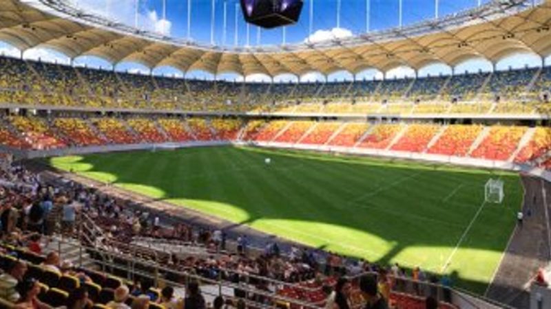 O ülke de açıkladı; Maçlar seyircisiz… Yeni tip koronavirüs (Kovid-19) salgını nedeniyle Romanya'daki futbol karşılaşmalarının seyircisiz oynanmasına karar