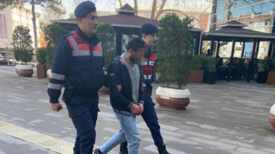 3 yıldır her yerde aranıyordu! Yakayı ele verdi