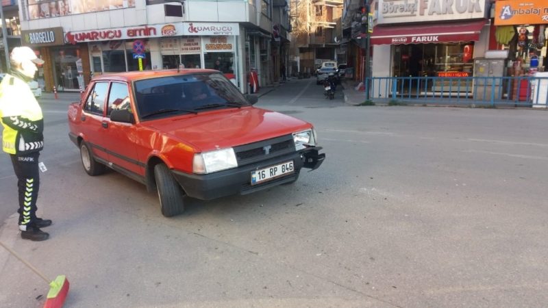 Bursa’da trafik kazası: 1 yaralı Bursa’nın Mustafakemalpaşa ilçesinde meydana gelen kazada bir motosiklet sürücüsü yaralandı.