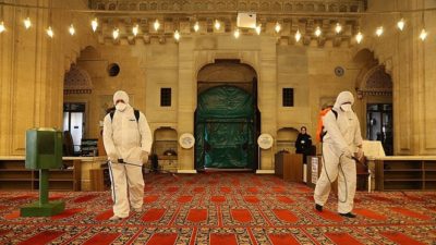 Cuma günü ve kandilde camiler kapalı