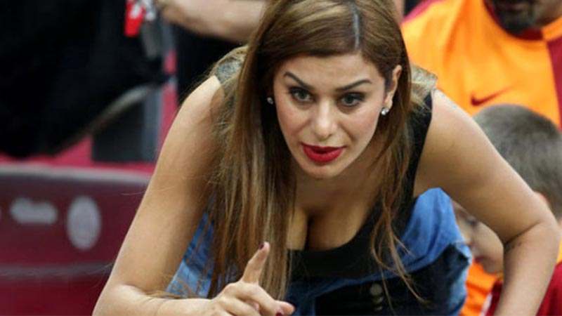 4 aylık hamile olan ünlü isme şok! 4 aylık hamile olan ünlü isme şok!