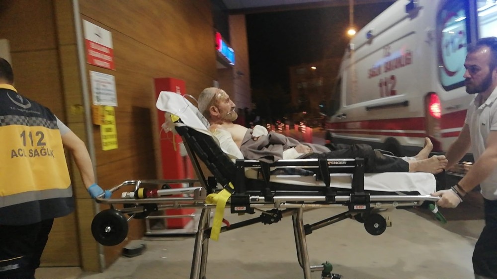 Bursa’da evinde tüp patlayan yaşlı adam yaralandı