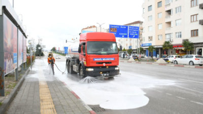 İnegöl dezenfektanlarla yıkanıyor