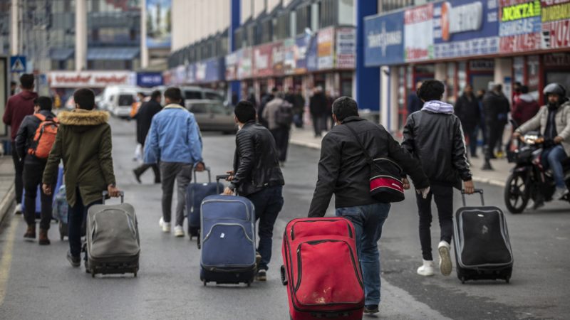 İstanbul otogarından sıcak görüntüler… Son seferler… İçişleri Bakanlığının yeni tip koronavirüs (Kovid-19) ile mücadele kapsamında şehirler