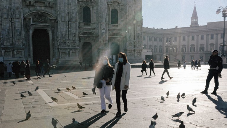 Koronavirüs nedeniyle okulları ve üniversiteleri kapattılar