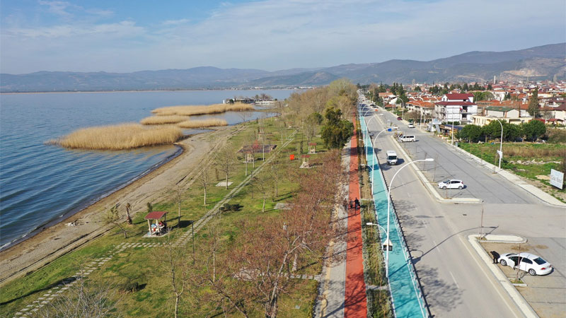 İznik sahilleri yaza hazır İznik sahilleri yaza hazır