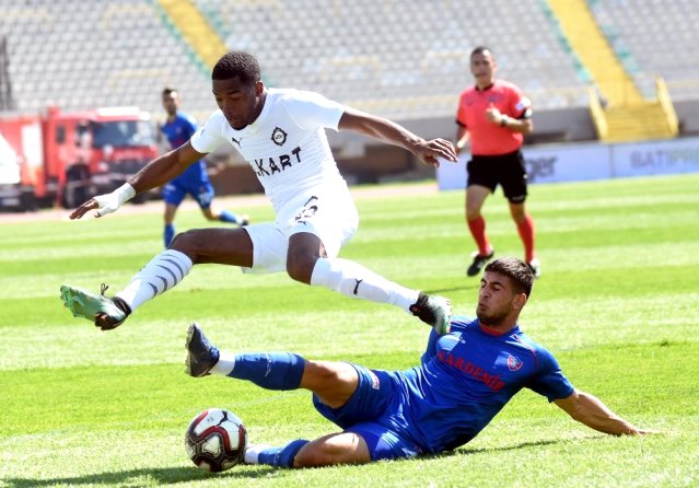 Altay’da iki imza var… Altay’da iki imza var…