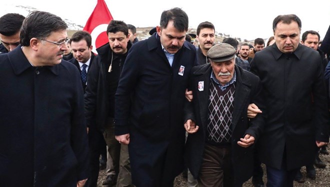 Bakan o anları anlattı: ‘Araba mahvolur, binmem’ Bakan o anları anlattı: ‘Araba mahvolur, binmem’