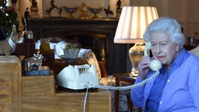 Kraliçe’den mesaj var; Sağlıklıyım…