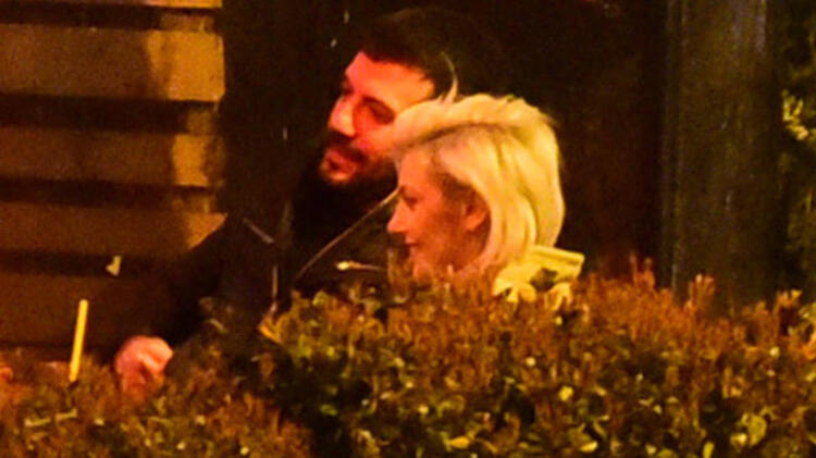 Yeni bir aşk mı doğuyor?