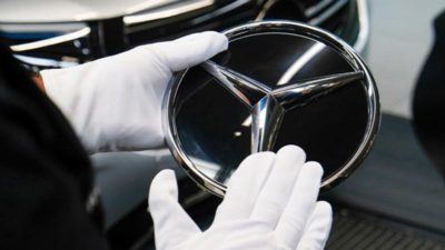 Bir otomotiv devinden flaş karar!