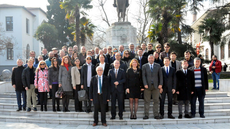 ‘Ağır iş yükü altında mücadele veriyoruz’