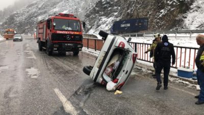Bursa’da feci kaza: Ölümden döndüler
