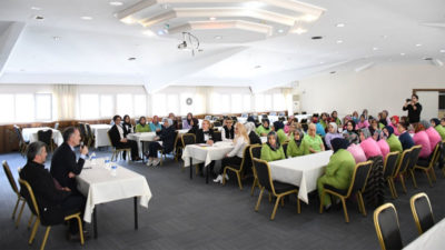 Oylat personeline Kadınlar Günü sürprizi