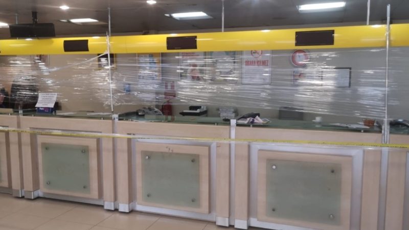 PTT’de korona tedbiri Bursa’nın Mustafakemalpaşa ilçesinde PTT şubesinde tedbirler artırıldı.