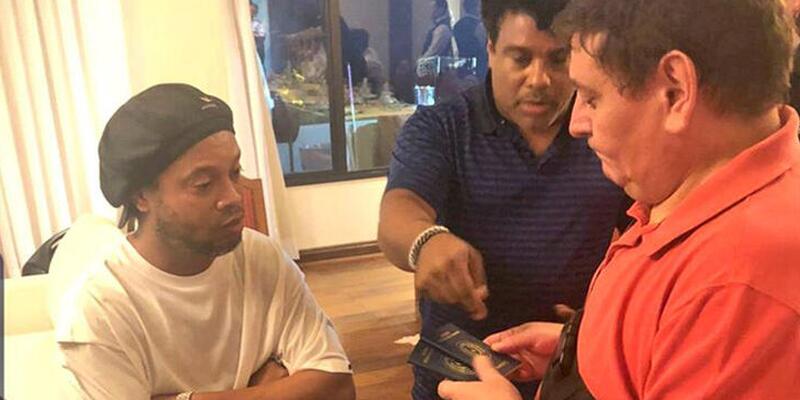 Ronaldinho’ya şok… O ülkede gözaltına alında…