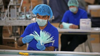 İhracatı durduran maske üreticileri iç talebe yetişmeye çalışıyor