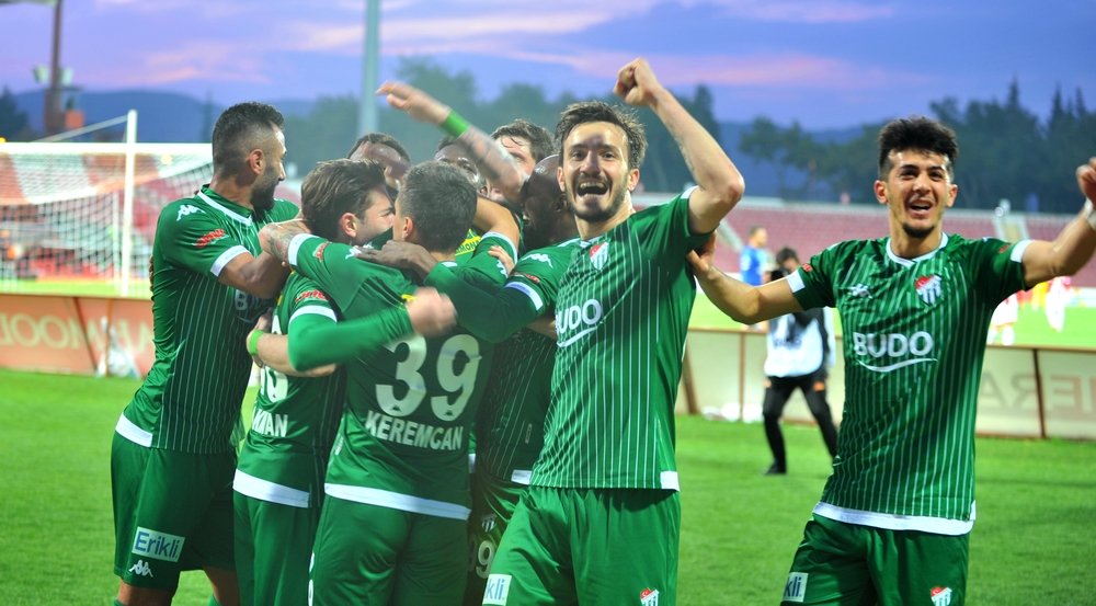 Timsah kritik maça hazır… Tek eksik 12. ADAM… Timsah kritik maça hazır… Tek eksik 12. ADAM…